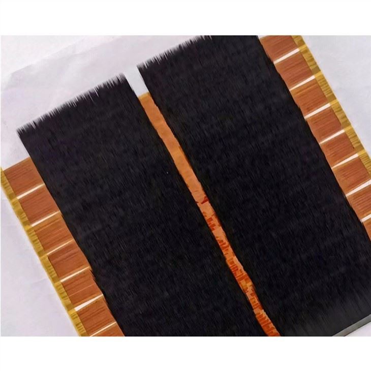 Síneadh Eyelash leathchríochnaithe